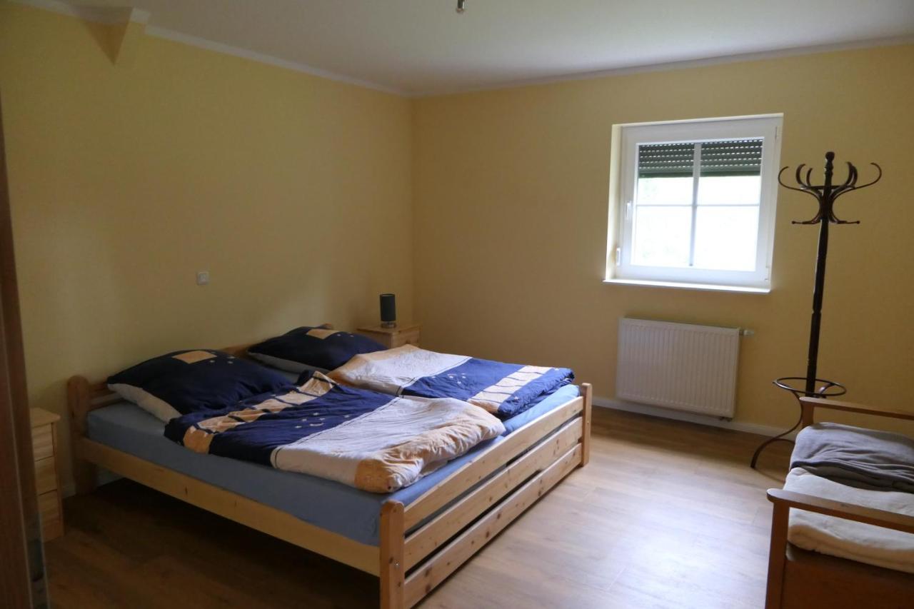 Ferienwohnung Weideglueck Osten Экстерьер фото